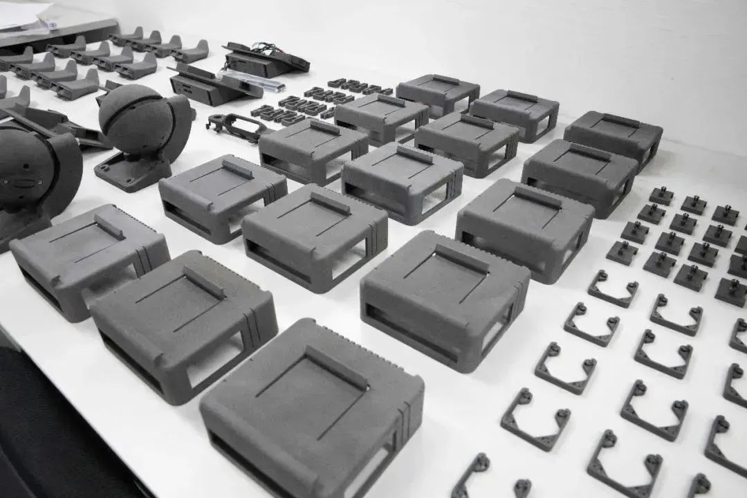 纖維3D打印機Combot 200在連續(xù)碳纖維復(fù)合材料打印中的應(yīng)用